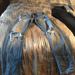 Jeans size 28